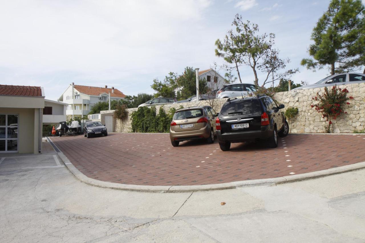 Pension Villa Rosa Rtina Exterior photo